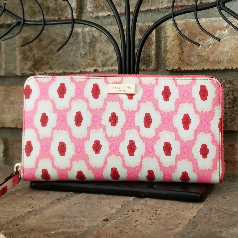 🚫SOLD 🚫Kate Spade Laurel Way Printed Neda Wallet - Picture 1 of 4